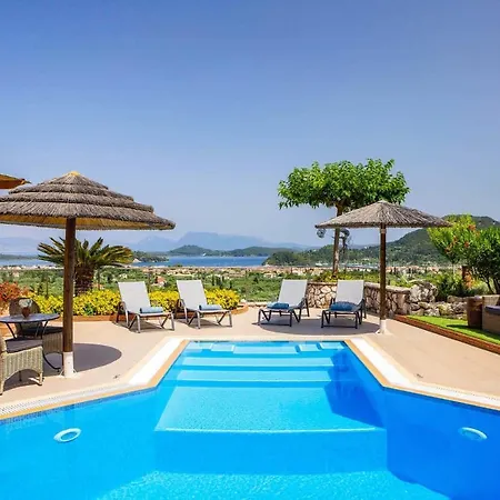 Rachi Sleeps 8 Pool Air Con Wifi ヴィラ Rachi (Lefkada)