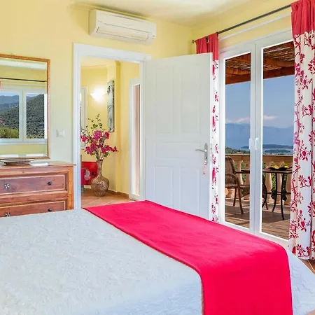 Rachi Sleeps 8 Pool Air Con Wifi ヴィラ